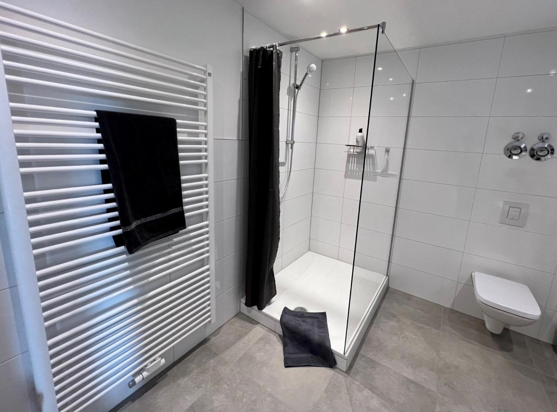 Piso Superior - Exklusives Apartment An Der Promenade Mit Rheinsicht & Loggia Emmerich Exterior photo